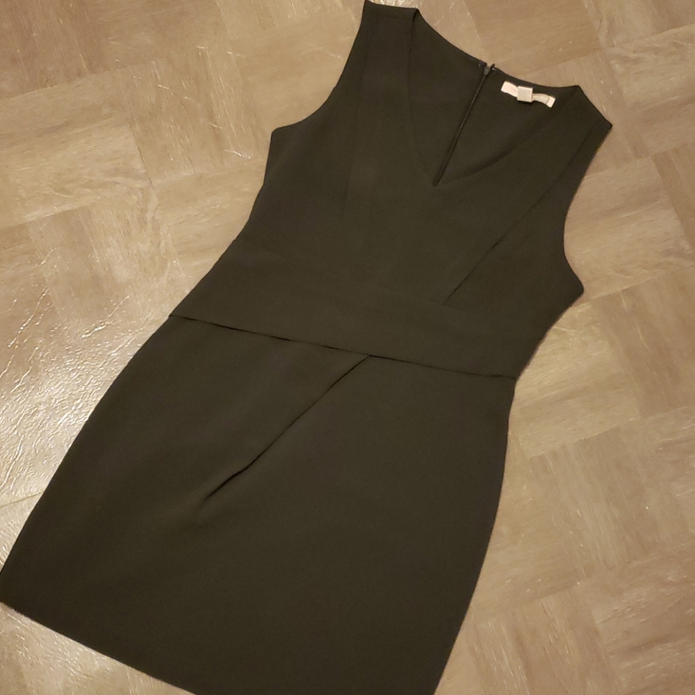 Black simple dress